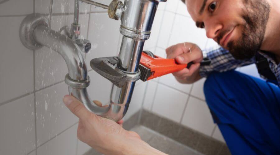 Expert burst pipe repair services in Oswegatchie, NY